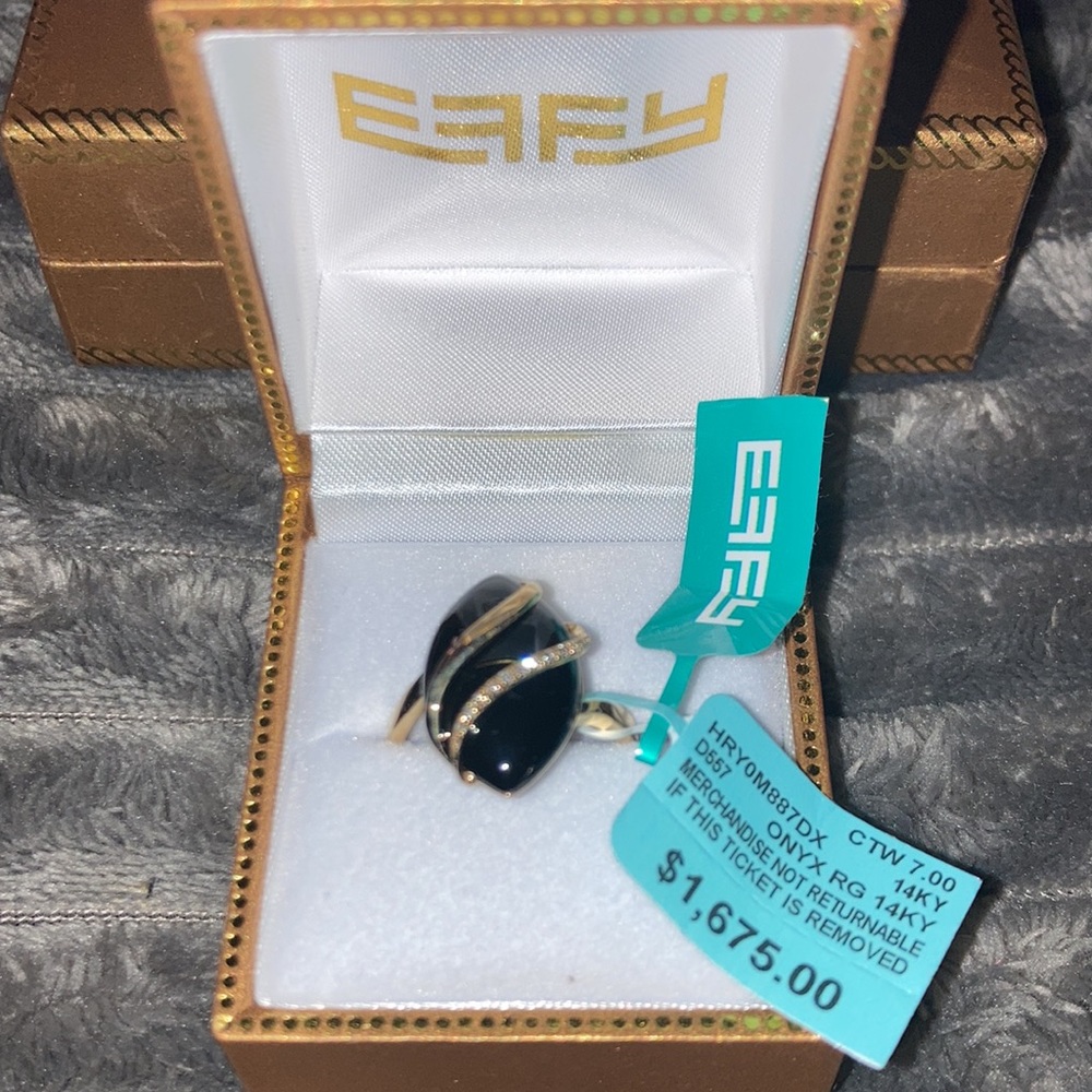 EFFY™️ 14KT Gold 7 carat Onyx Ring - Picture 3 of 7